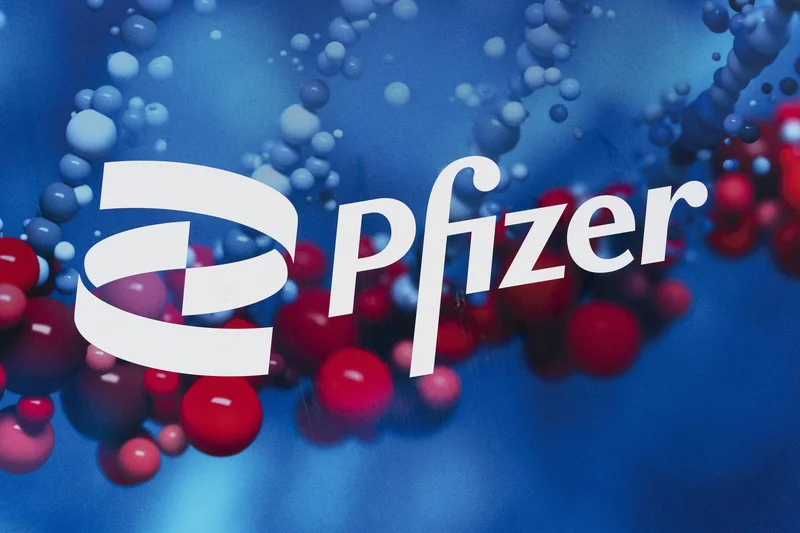 Pfizer's Stock Dilemma: Why It's Falling and What the Data Predicts Next