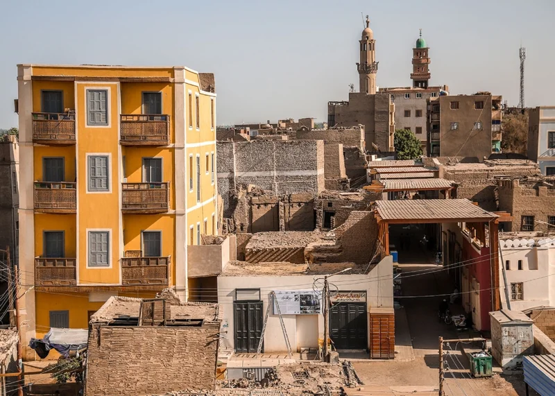 Pink Pineapple: The Sweet Taste of PR. - Internet in a Frenzy